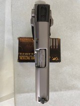 Smith & Wesson Model 6906 - 3 of 8