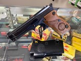 Beretta Mod. 1951 9mm Turkish Walnut Grips 4 1/2" 8 Round - 1 of 9