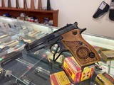 Beretta Mod. 1951 9mm Turkish Walnut Grips 4 1/2" 8 Round - 4 of 9