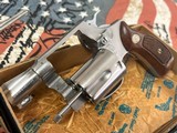Smith & Wesson Model 60 Chief's .38 Special Stainless Walnut Magna Grips 2" Pinned in Box - 6 of 9