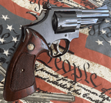 Smith & Wesson Model 19 Blue .357 Magnum 4" Pinned Walnut Target Grips In Box - 3 of 3