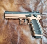 EAA/Tanfoglio Witness Stock III Xtreme .40 S&W - 2 of 4