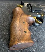Nighthawk Custom Korth Classic High Polished Blue DLC .357Mag - 4 of 9