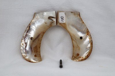 Colt 1877 Double Action Pearl Grips - Image 3 of 3