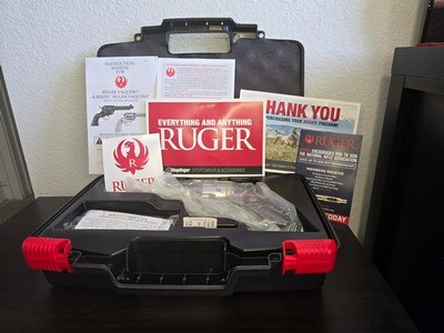 Ruger New Vaquero - High Polish Stainless Steel 4 5/8