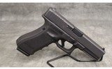 Glock~17 Gen3~9mm - 1 of 4