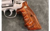 Smith & Wesson~629-1~44 Magnum - 7 of 10