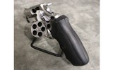 Rossi~R352~38 Special - 3 of 4