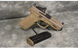 Smith & Wesson~M&P9 M2.0~9mm - 1 of 4