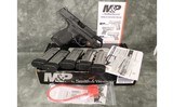 Smith & Wesson~M&P9 Shield M2.0~9mm - 3 of 4