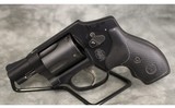 Smith & Wesson~442-2~38 Spl+P - 2 of 4