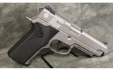 Smith & Wesson~4046TSW~40 S&W - 2 of 4