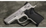 Smith & Wesson~4013TSW~40 S&W