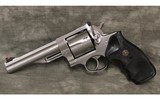 Ruger~Redhawk~44 Magnum - 2 of 3