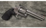 Colt~Anaconda~44 Magnum - 1 of 4