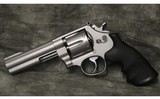 Smith & Wesson~625-2~45 ACP - 2 of 3