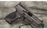Smith & Wesson~M&P9 M2.0 Metal~9mm - 1 of 4