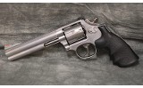 Smith & Wesson~686-4 Plus~.357 Magnum - 2 of 4