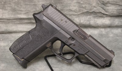 Sig Sauer~SP2022~40 S&W