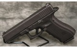 Glock~22 Gen 4~40 S&W - 2 of 4