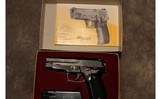 Sig Sauer P226 9 mm - 4 of 5