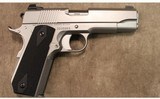 Dan Wesson ~ Valor ~ 10 mm - 1 of 2