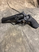 S&W_327PC_.357 Magnum - 1 of 2