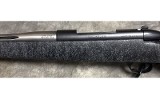 Weatherby~Mark V Accumark~.300 Win Mag - 6 of 9