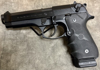 Beretta~M9~9mm - Image 1 of 2