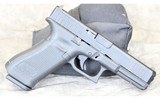 Glock ~ 17 Gen 5 MOS ~ 9mm Luger - 1 of 2