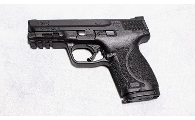 Smith & Wesson ~ M&P9 M2.0 ~ 9mm Luger