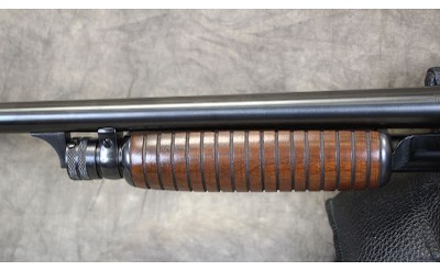 Ithaca Gun Company ~ 37 Featherlight ~ 16 Gauge - Image 13 of 16