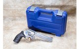 Smith & Wesson ~ 686-6 ~ .357 Magnum - 1 of 3