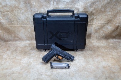 Springfield Armory ~ XDM-40 ~ .40 S&W