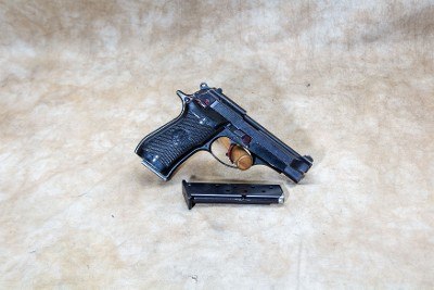 Pietro Beretta ~ 85BB ~ .380 Auto - Image 1 of 3