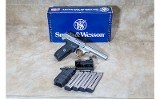 Smith & Wesson ~ SW22 Victory ~ .22 Long Rifle - 3 of 3