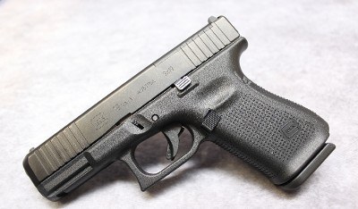 GLOCK ~ 19 GEN 5 ~ 9MM LUGER