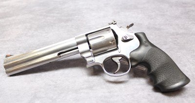 SMITH & WESSON ~ MODEL 629 CLASSIC ~ .44 MAGNUM - Image 1 of 2