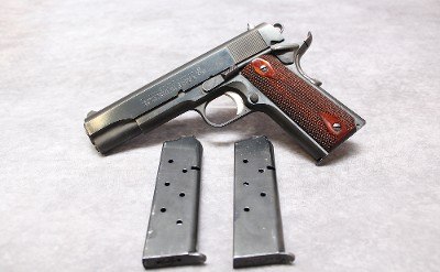 COLT ~ GOVERNMENT MODEL 1911 ~ .45 AUTO - Image 1 of 4