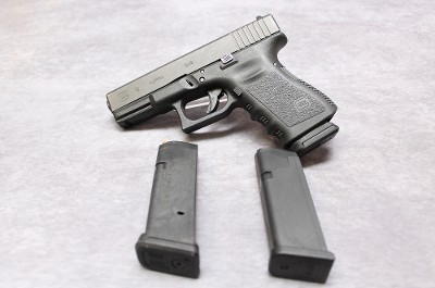 GLOCK ~ 19 GEN 4 ~ 9MM LUGER - Image 1 of 2