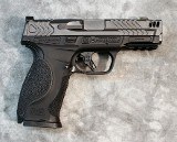 Smith & Wesson ~ M&P9 M2.0 ~ 9MM Luger - 1 of 3