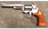 Smith & Wesson ~ 66-1 ~ .357 Magnum - 2 of 3