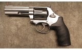 Smith & Wesson ~ 686 Plus ~ .357 Magnum - 2 of 3