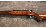 Weatherby Mark V .240 Magnum - 8 of 10
