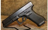 Glock 17 Gen 5 - 2 of 5