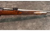 Weatherby Mark V .240 Magnum - 4 of 10