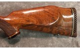 Weatherby Mark V .240 Magnum - 9 of 10