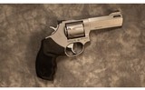 TAURUS ~ 627 TRACKER ~ .357 MAGNUM - 1 of 2