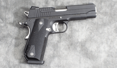 SIG SAUER ~ 1911 ~ .45 AUTO