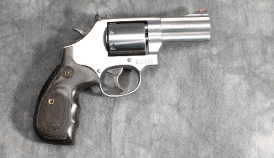 SMITH & WESSON ~ 686-6 ~ .357 MAGNUM